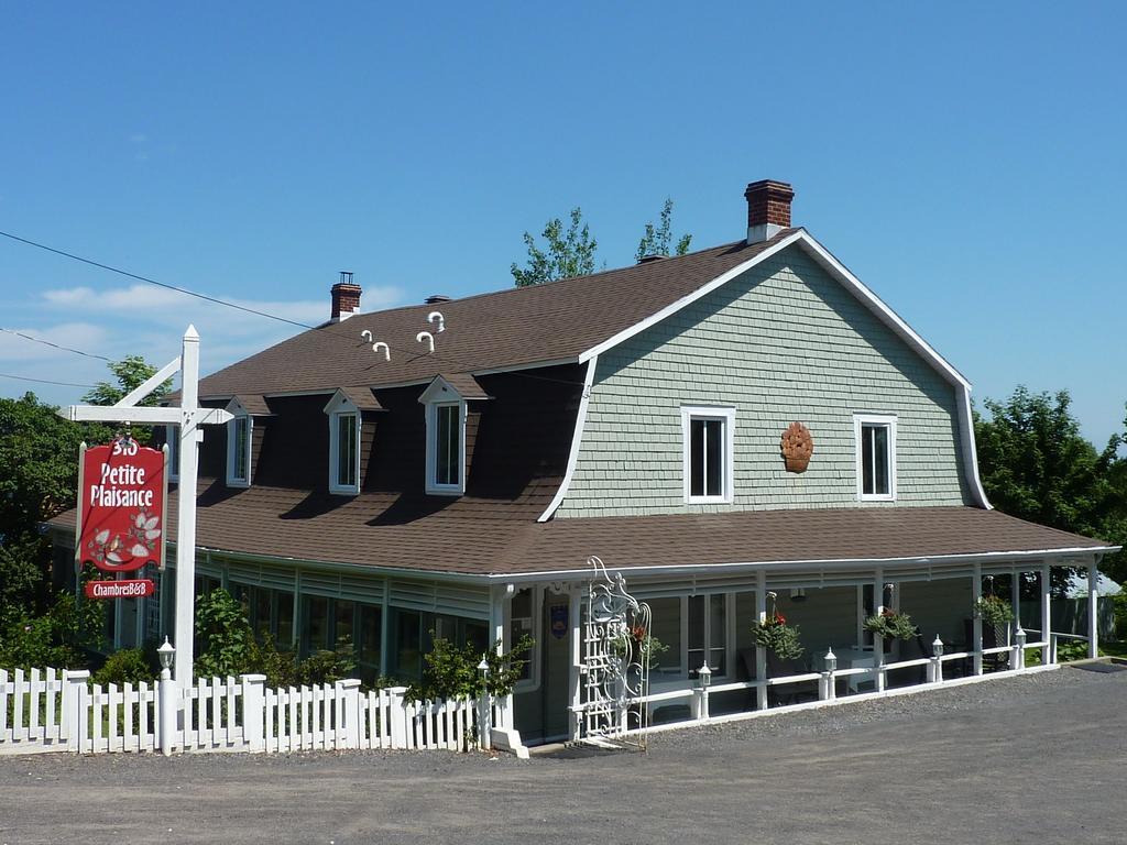 Auberge Petite Plaisance La Malbaie Luaran gambar