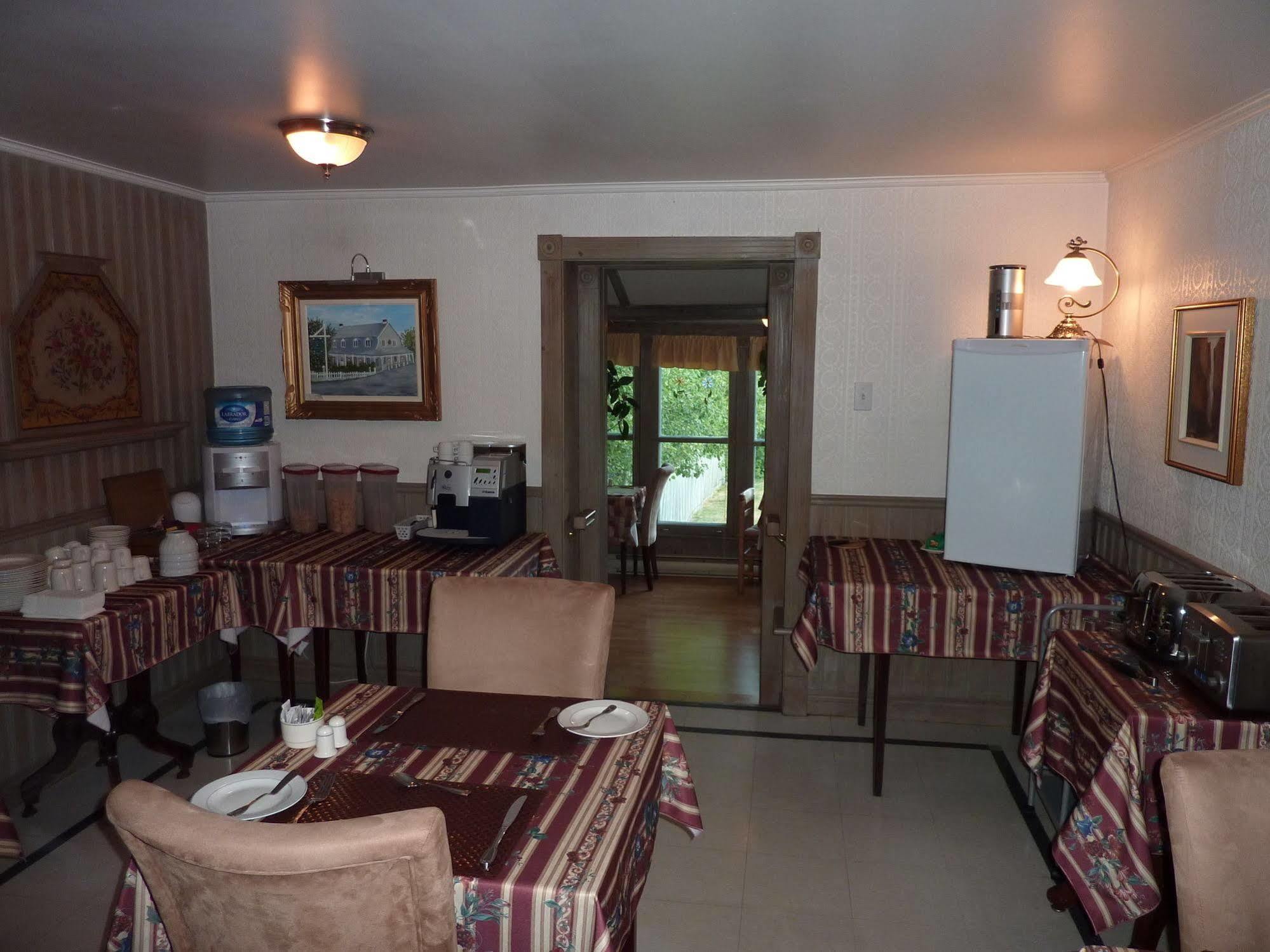 Auberge Petite Plaisance La Malbaie Luaran gambar